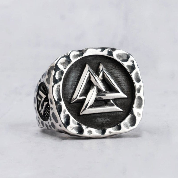 Bague Viking en Argent Sterling 925 - L'Éclat du Valknut Bague Viking en Argent Sterling 925 - L'Éclat du Valknut