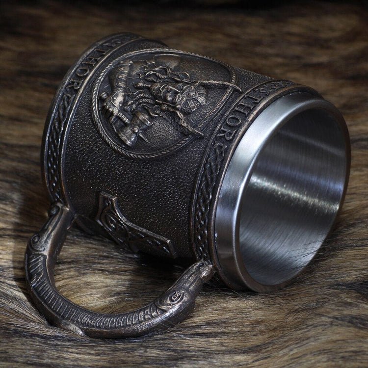 Chope Viking \"Calice du Marteau Divin\" Chope Viking \"Calice du Marteau Divin\"