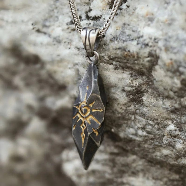 Collier Pierre de Jötunn \"Forge ta force\" Collier Pierre de Jötunn \"Forge ta force\"