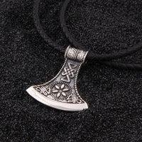 Pendentif en Argent Sterling 925 - La Hache du Voyageur Pendentif en Argent Sterling 925 - La Hache du Voyageur