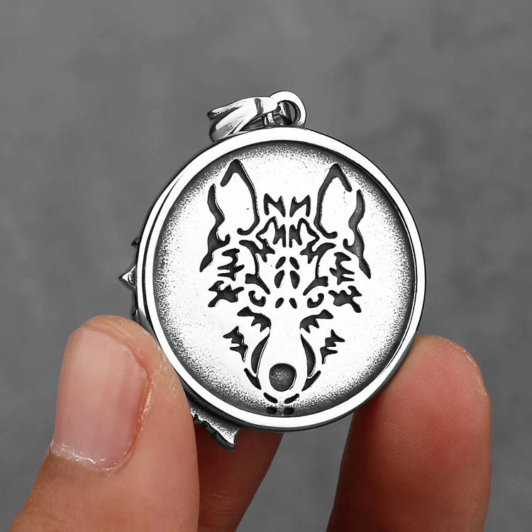 Collier viking \"L'Éveil du loup\" Collier viking \"L'Éveil du loup\"