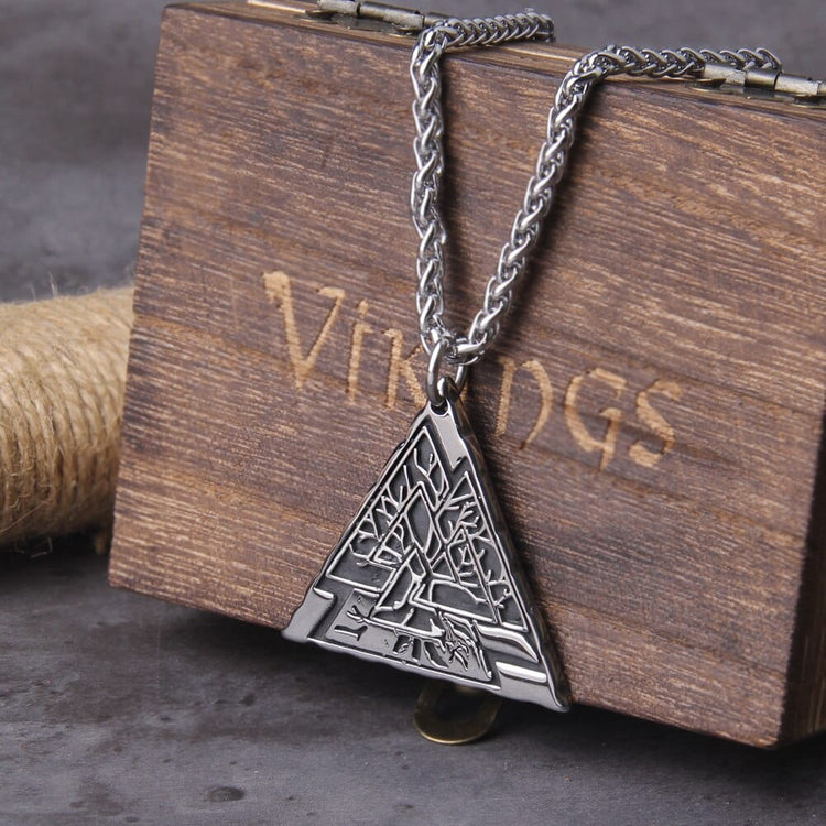 Collier Viking \"Lien des Mondes: Pendentif Yggdrasil Valknut\" Collier Viking \"Lien des Mondes: Pendentif Yggdrasil Valknut\"