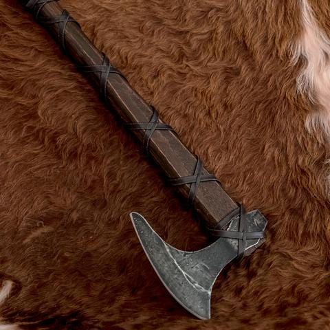 Hache Guerrière Viking - \"Cœur Sauvage\" Hache Guerrière Viking - \"Cœur Sauvage\"