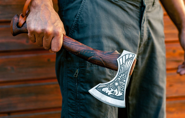 Hache Guerrière Viking - \"Hache de l'Aurore Boréale\" Hache Guerrière Viking - \"Hache de l'Aurore Boréale\"
