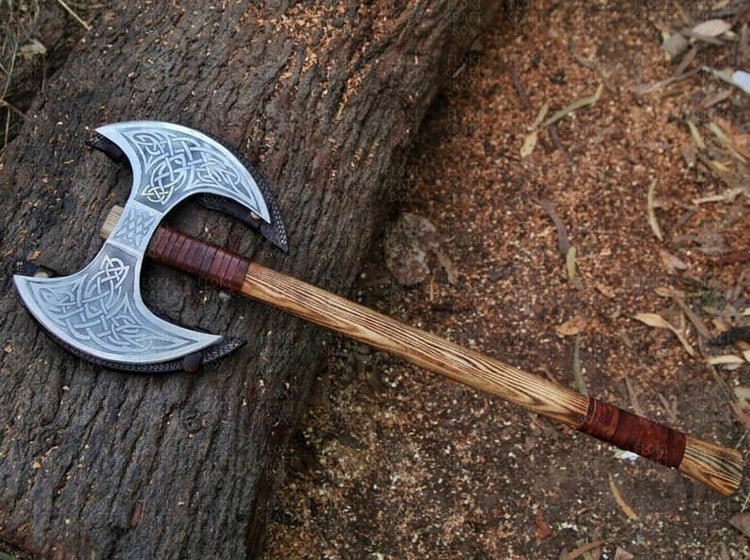 Hache Guerrière Viking - \"Tranchoir des Tempêtes\" Hache Guerrière Viking - \"Tranchoir des Tempêtes\"