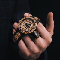 Montre en bois Valknut - Odin's Hall Montre en bois Valknut - Odin's Hall