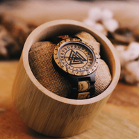 Montre en bois Valknut - Odin's Hall Montre en bois Valknut - Odin's Hall