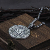 Pendentif en Argent Sterling 925 - La Puissance d'Odin Pendentif en Argent Sterling 925 - La Puissance d'Odin