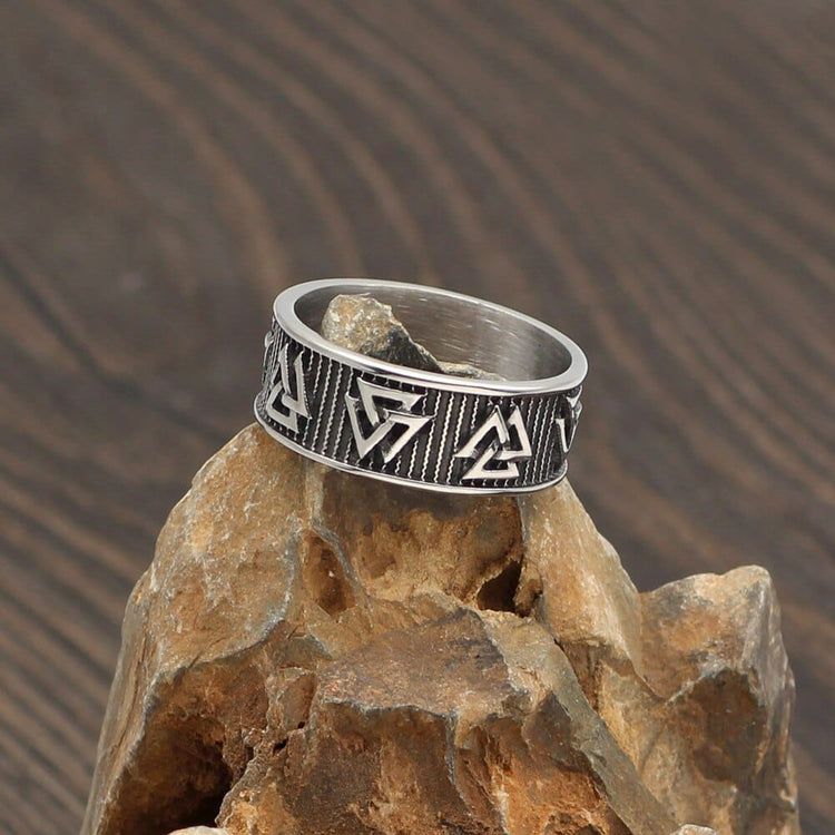 Anneau aux multiples Valknut Anneau aux multiples Valknut