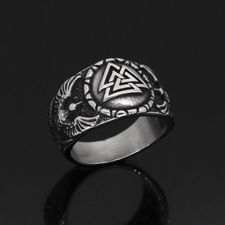 Bague Valknut porté par les corbeaux d'Odin Bague Valknut porté par les corbeaux d'Odin