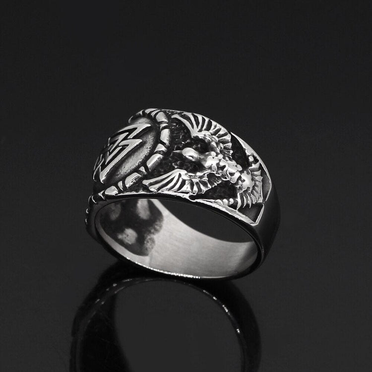 Bague Valknut porté par les corbeaux d'Odin Bague Valknut porté par les corbeaux d'Odin