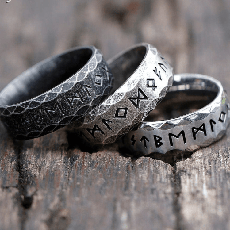 Bague viking rune \"Sagesse du héros\" Bague viking rune \"Sagesse du héros\"