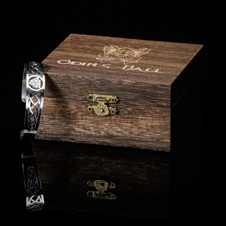 Bracelet Viking Valknut ajustable en acier inoxydable Bracelet Viking Valknut ajustable en acier inoxydable