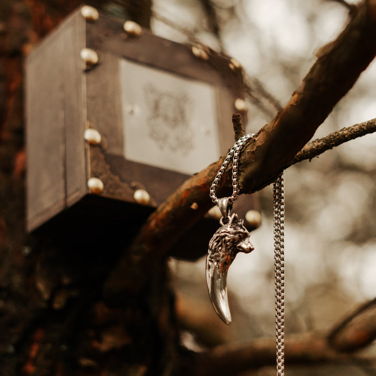 Collier de loup "Ne jamais abandonner"