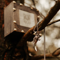 Collier de loup \"Ne jamais abandonner\" Collier de loup \"Ne jamais abandonner\"