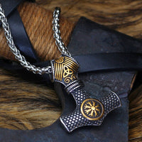 Collier marteau de Thor avec heaume de la terreur Collier marteau de Thor avec heaume de la terreur