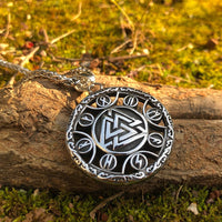 Collier runique Valknut Collier runique Valknut