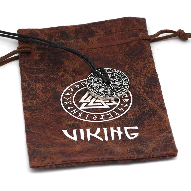 Collier runique Vegvisir Collier runique Vegvisir