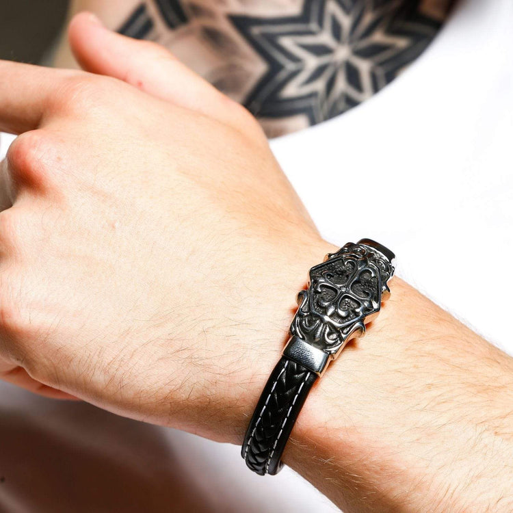 Bracelet Viking gravure chrétienne en cuir Bracelet Viking gravure chrétienne en cuir