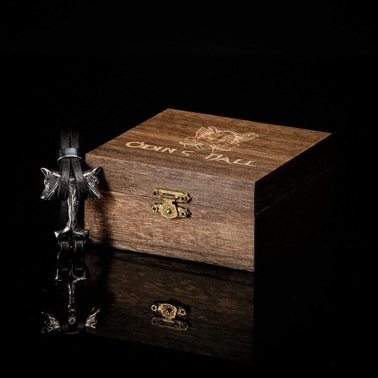 Bracelet en Cuir du Loup Bracelet en Cuir du Loup