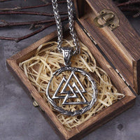 Collier Valknut avec dragon gardien des âmes Collier Valknut avec dragon gardien des âmes