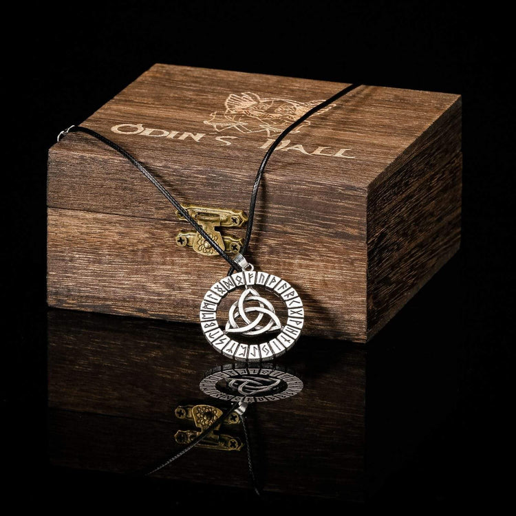 Collier Viking variant du Triskèle Breton Collier Viking variant du Triskèle Breton