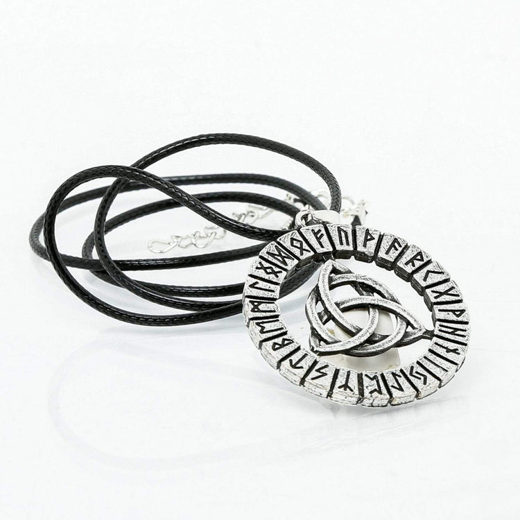 Collier Viking variant du Triskèle Breton Collier Viking variant du Triskèle Breton