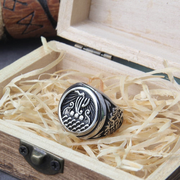 Bague Viking \"Bague de Jormungandr: Le Drakkar Éternel\"