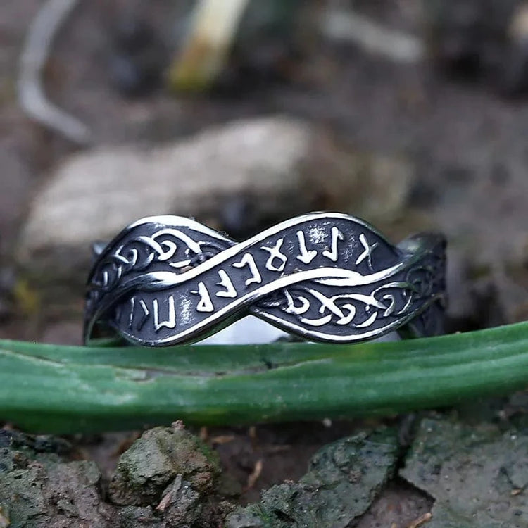 Bague viking rune distordue