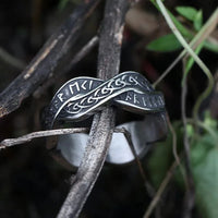 Bague viking rune distordue