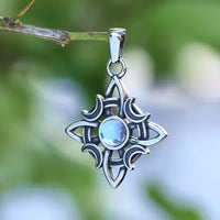 Collier \"Garde la lumière\" avec pierre de lune