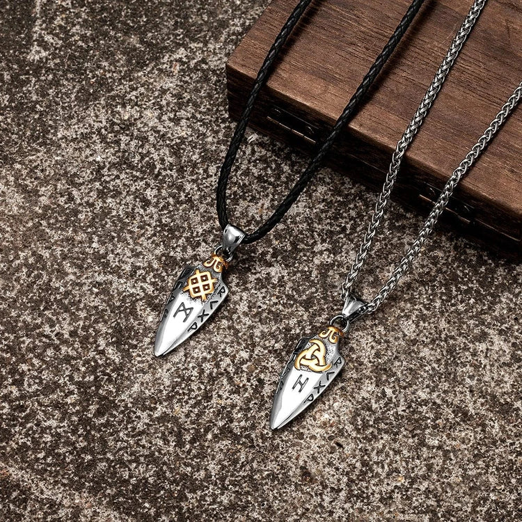 Collier lance runique