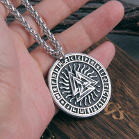 Collier Viking \"Pendentif du Soleil Runic et Valknut\"