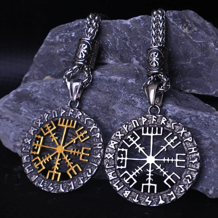 Collier viking vegvisir \"trouve ton chemin\"