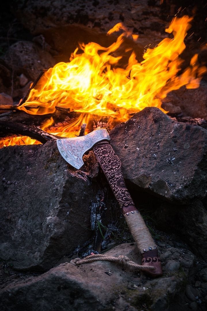 Hache Guerrière Viking - \"Éclair de la Fin des Temps\"