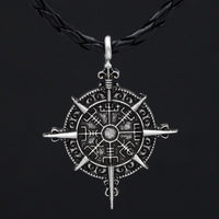 Collier Vegvisir boussole du destin